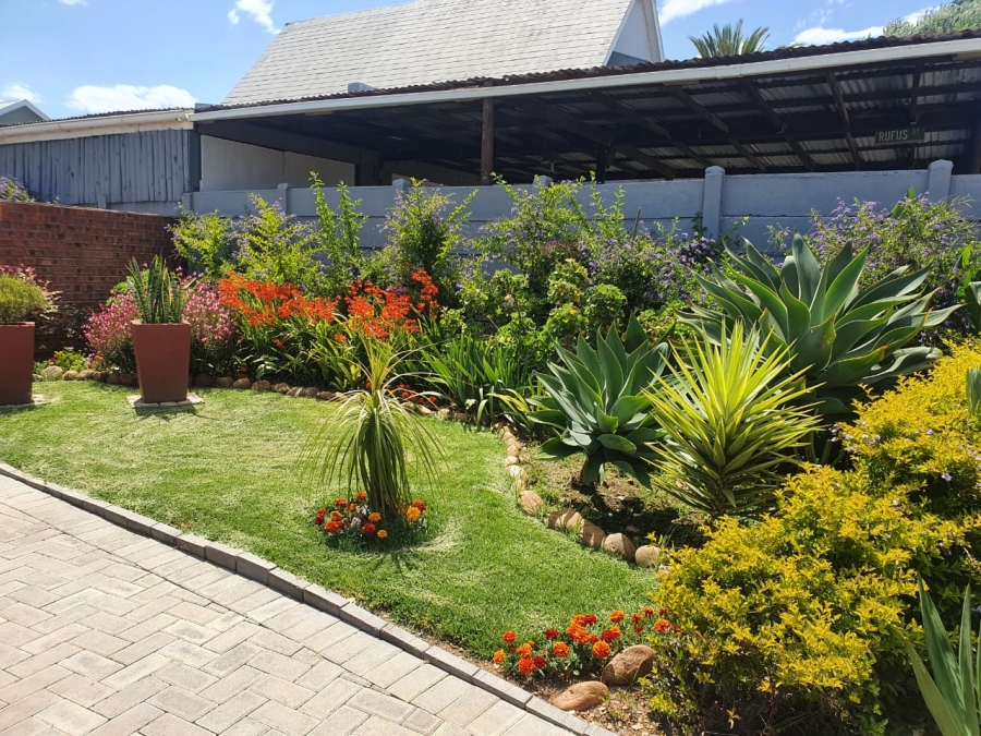 2 Bedroom Property for Sale in Ferreira Town Eastern Cape